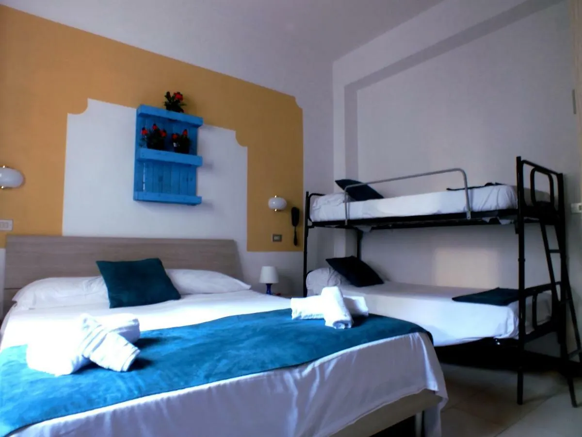 Jolie Tripoli Hotel Rimini 0*,  Italia